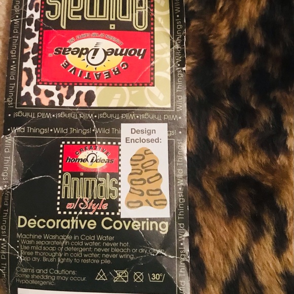 Stylish Plush Leopard Accent Rug Approx 60”x90” - Picture 5 of 6